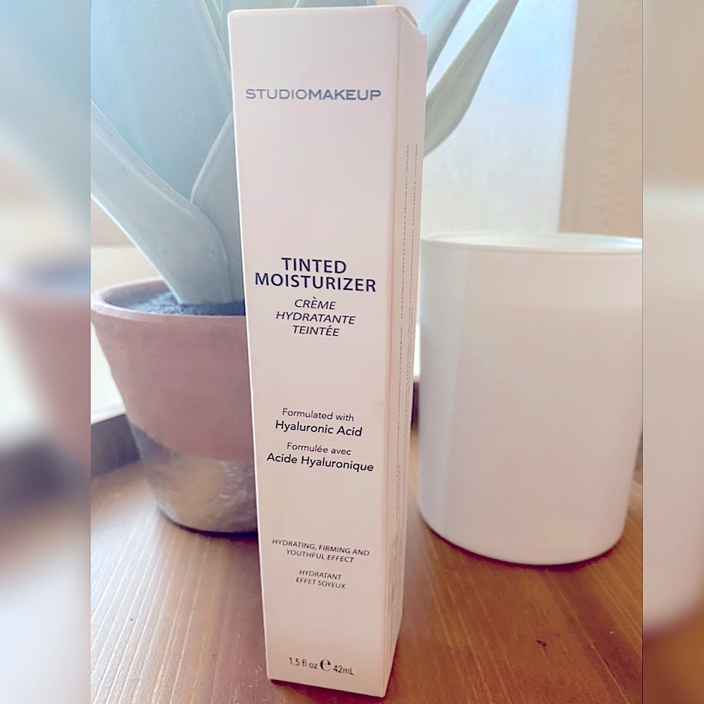 Studio Makeup Tinted Moisturizer Honey